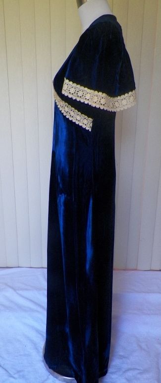 1970s Royal Blue Velvet Gown 1970s Royal Blue Velvet Gown