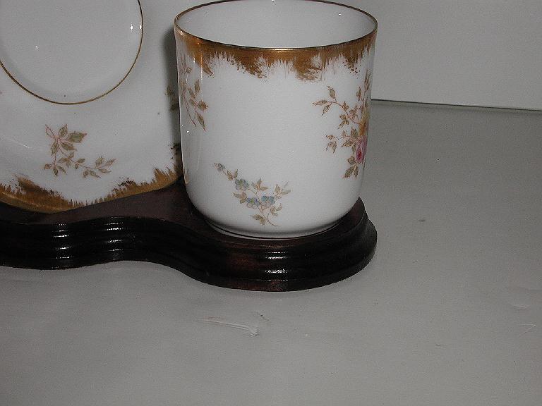 Exquisite Delinieres & Co. D & C. Limoges Demitasse Cup & Saucer Green Leaves Blue Forget Me Nots Pink Roses Brushed Gold Exquisite Delinieres & Co. D & C. Limoges Demitasse Cup & Saucer Green Leaves Blue Forget Me Nots Pink Roses Brushed Gold