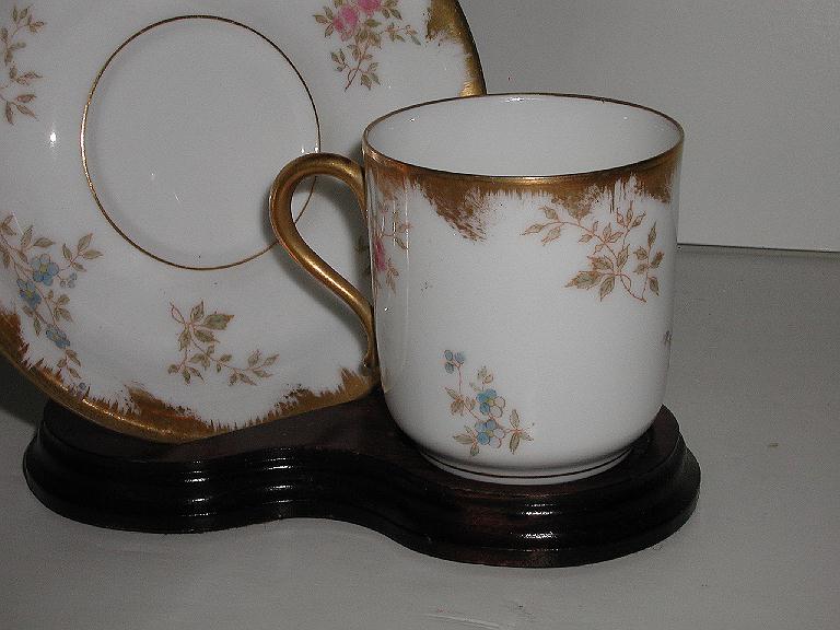 Exquisite Delinieres & Co. D & C. Limoges Demitasse Cup & Saucer Green Leaves Blue Forget Me Nots Pink Roses Brushed Gold Exquisite Delinieres & Co. D & C. Limoges Demitasse Cup & Saucer Green Leaves Blue Forget Me Nots Pink Roses Brushed Gold
