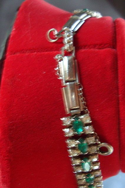 Vintage Clear & Emerald Rhinestone Necklace Vintage Clear & Emerald Rhinestone Necklace
