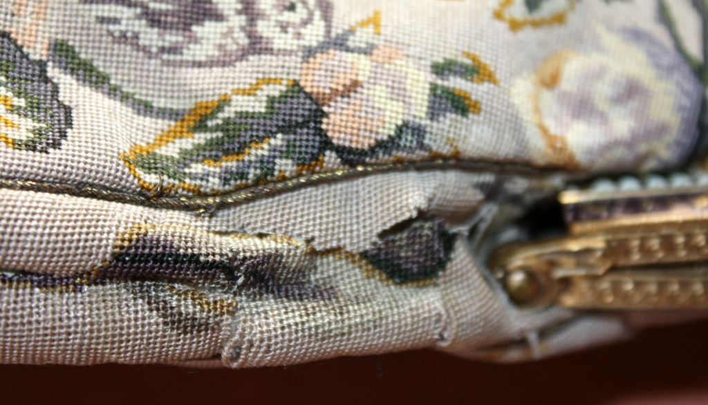 Fine Petit Point Purse With Birds and Flowers and Enameled Frame Fine Petit Point Purse With Birds and Flowers and Enameled Frame
