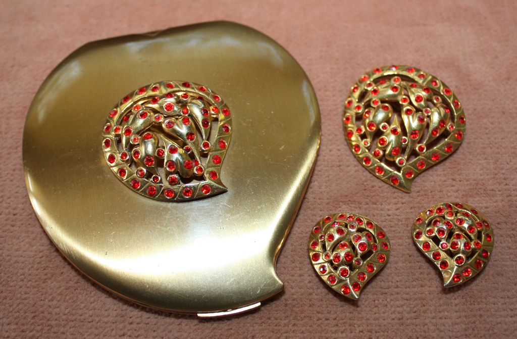 Rare Elgin American Jeweled Compact, Pin and Earring Set in Original Box Rare Elgin American Jeweled Compact, Pin and Earring Set in Original Box