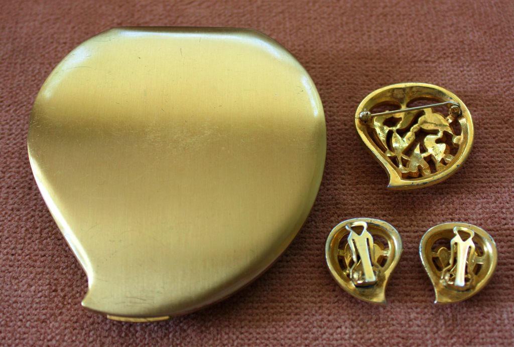 Rare Elgin American Jeweled Compact, Pin and Earring Set in Original Box Rare Elgin American Jeweled Compact, Pin and Earring Set in Original Box