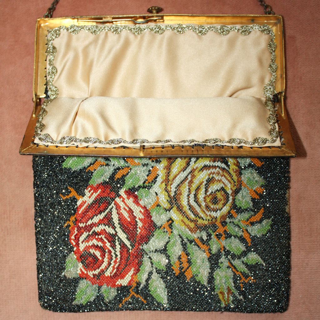 Gorgeous 1920's Floral Glass Beaded Purse Gorgeous 1920's Floral Glass Beaded Purse