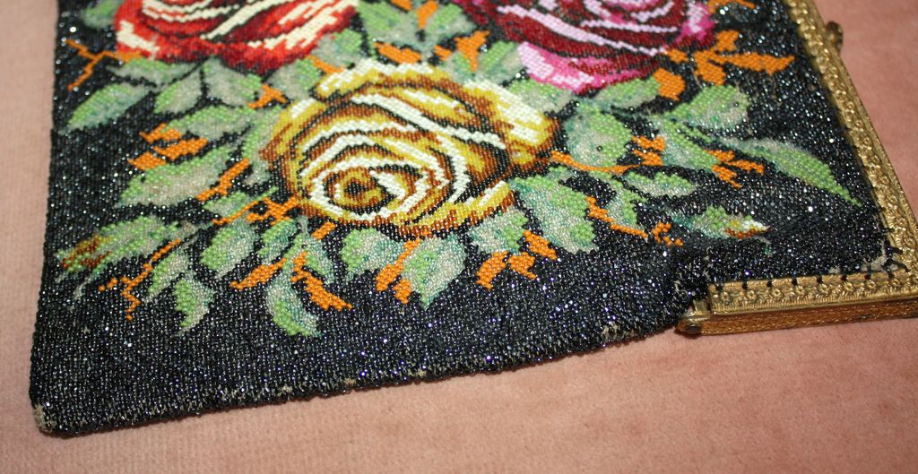 Gorgeous 1920's Floral Glass Beaded Purse Gorgeous 1920's Floral Glass Beaded Purse