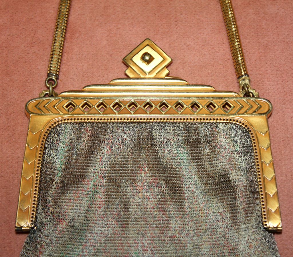 c.1920's Whiting & Davis Dresden Mesh Purse c.1920's Whiting & Davis Dresden Mesh Purse