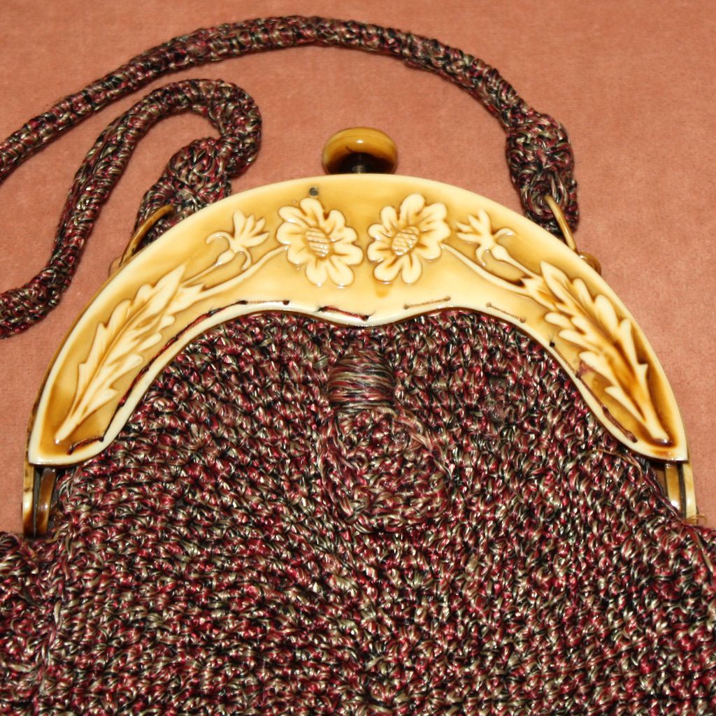c.1920's Celluloid and Crochet Purse with Daises c.1920's Celluloid and Crochet Purse with Daises