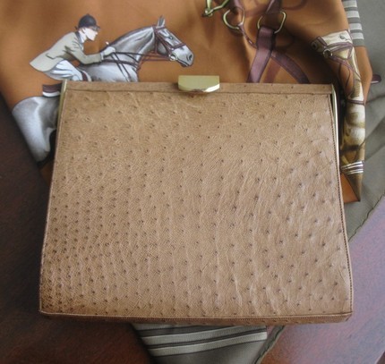 Vintage Ostrich Skin Handbag by Industria Argentina Vintage Ostrich Skin Handbag by Industria Argentina