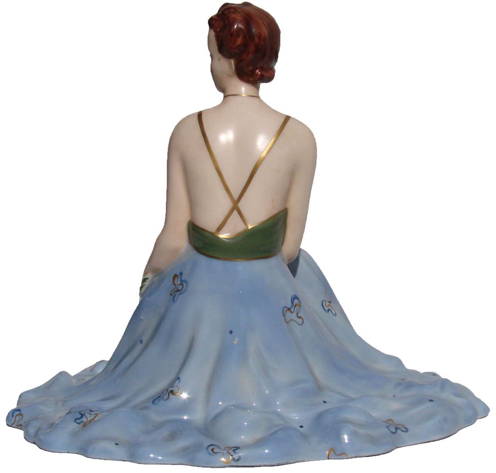 Vintage 1930s Royal Dux Art Deco Lady Figurine / Porcelain /Czech Vintage 1930s Royal Dux Art Deco Lady Figurine / Porcelain /Czech