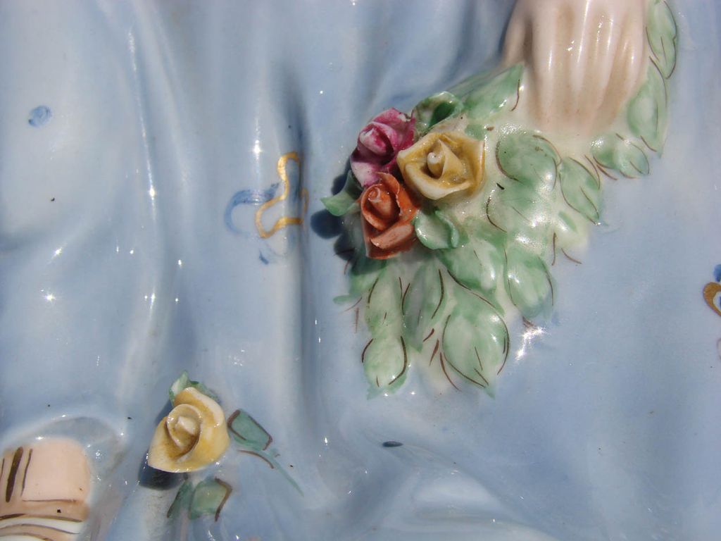 Vintage 1930s Royal Dux Art Deco Lady Figurine / Porcelain /Czech Vintage 1930s Royal Dux Art Deco Lady Figurine / Porcelain /Czech