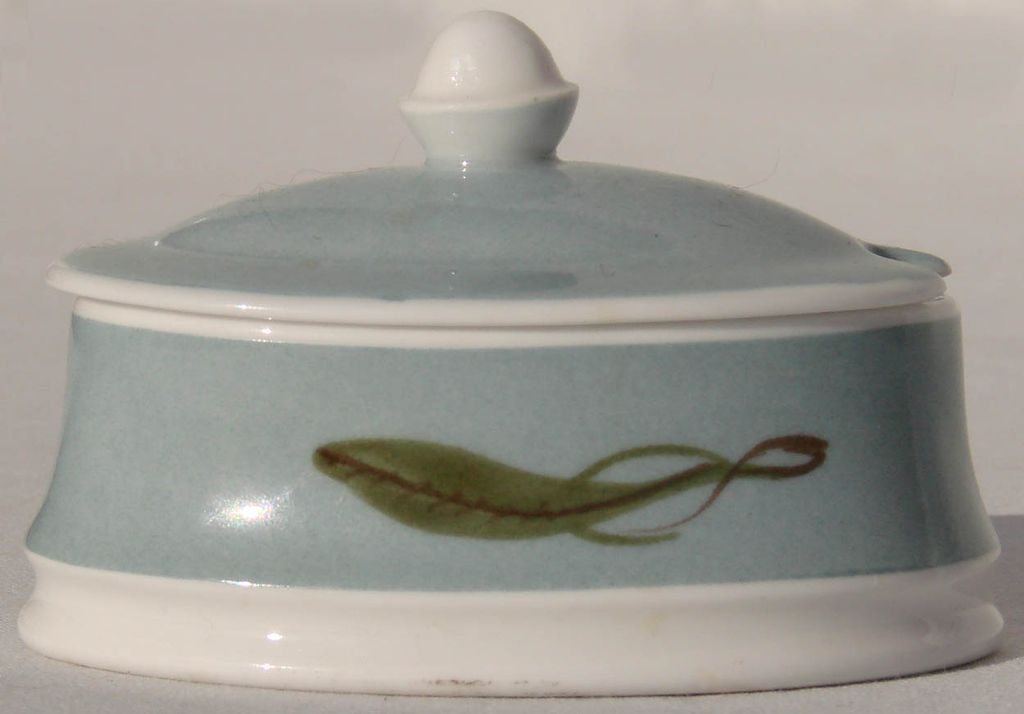Vintage Susie Cooper Bone China Mustard Jar or Jam Pot Feather / Leaf Pattern Vintage Susie Cooper Bone China Mustard Jar or Jam Pot Feather / Leaf Pattern