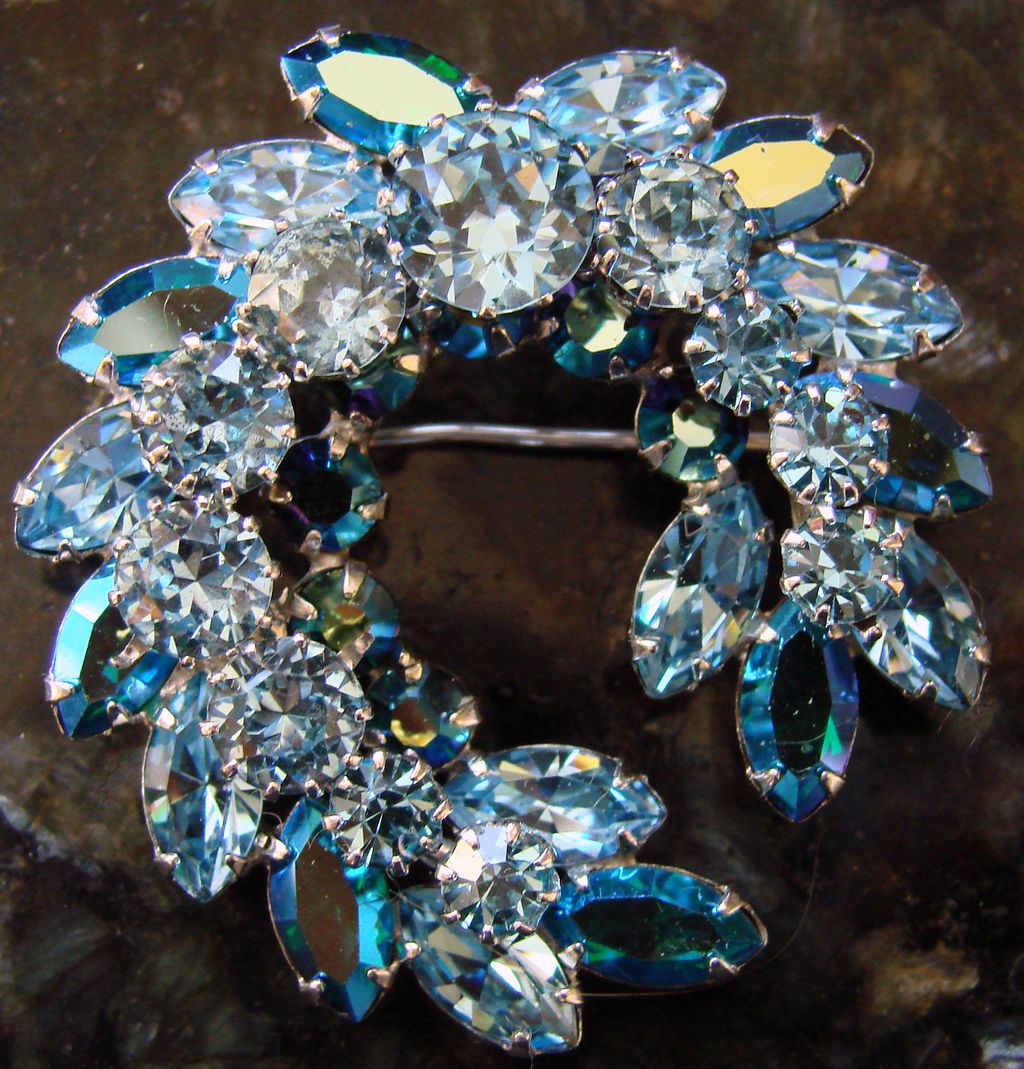 Vintage Sherman Light Blue Rhinestone Brooch // 1960s Crescent Laurel Design Signed Vintage Sherman Light Blue Rhinestone Brooch // 1960s Crescent Laurel Design Signed