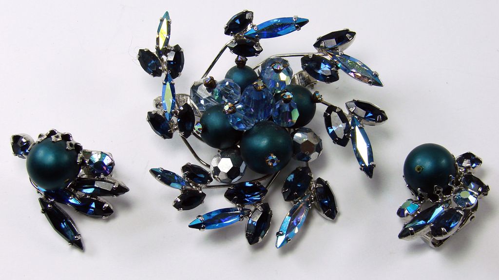 Vintage 1950s Marcel Boucher Le Couturier Brooch & Earrings // Demi Parure Rare Vintage 1950s Marcel Boucher Le Couturier Brooch & Earrings // Demi Parure Rare