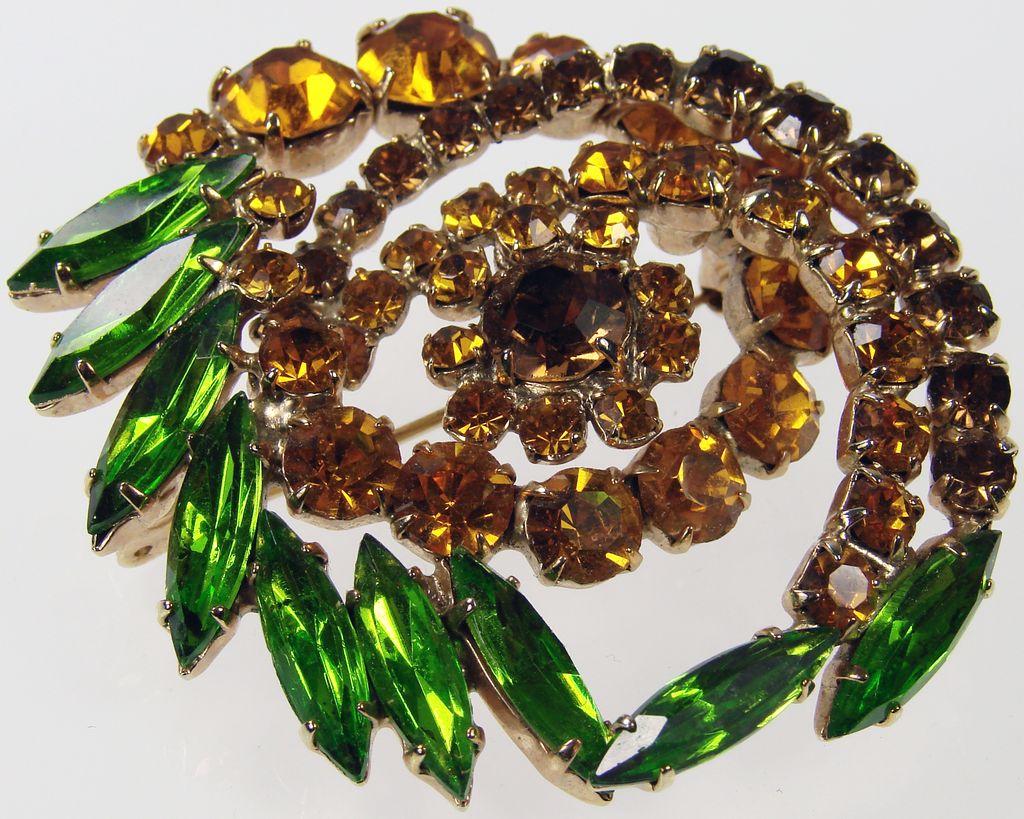 Vintage 1950s Orange & Green Rhinestone Brooch // 50s Pin Swirl Form Vintage 1950s Orange & Green Rhinestone Brooch // 50s Pin Swirl Form