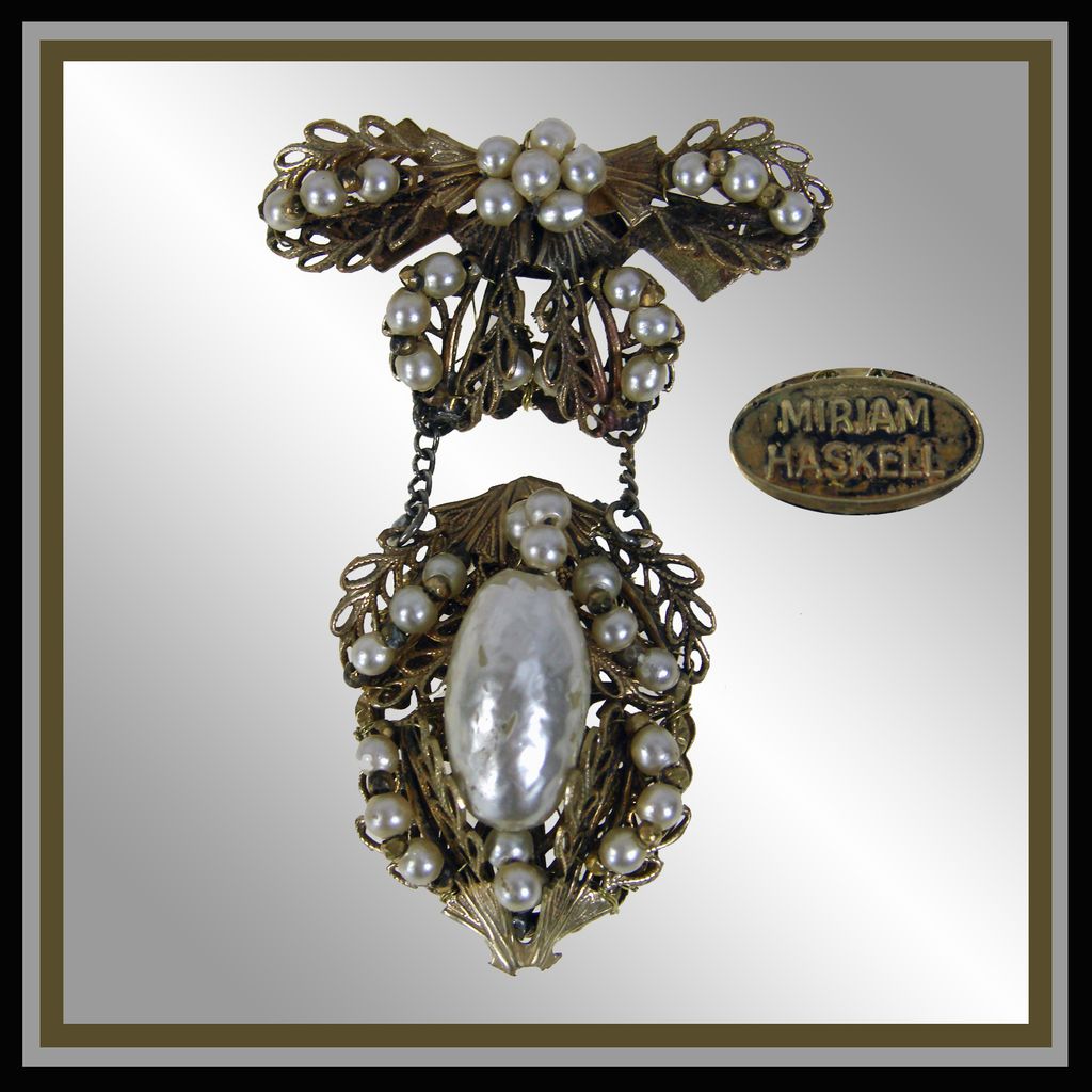 Vintage Miriam Haskell Baroque Pearl Brooch // Chatelaine Style Bow with Dangling Pendant Vintage Miriam Haskell Baroque Pearl Brooch // Chatelaine Style Bow with Dangling Pendant