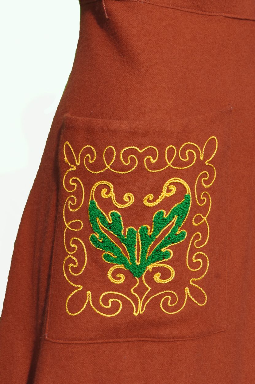 Vintage 40s Wool Flannel Robe // 1940s Dressing Gown Brown with Chenille Embroidery Ladies Size M / L Vintage 40s Wool Flannel Robe // 1940s Dressing Gown Brown with Chenille Embroidery Ladies Size M / L