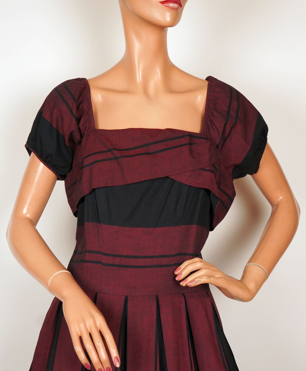 Vintage 50s Maroon & Black Dress // 1950s Horizontal Pleated Circle Skirt Ladies Size Medium Vintage 50s Maroon & Black Dress // 1950s Horizontal Pleated Circle Skirt Ladies Size Medium