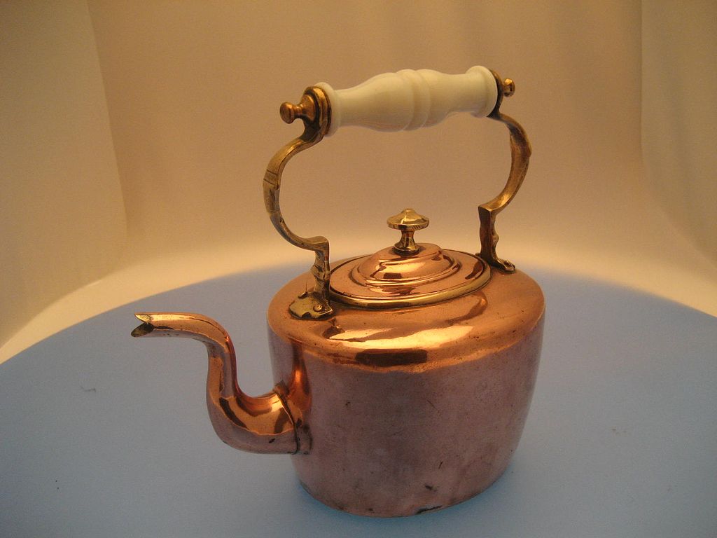 Copper Kettle - Early to Mid Victorian Copper Kettle - Early to Mid Victorian