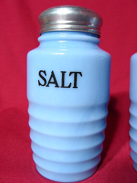 Jeannette Delphite Ribbed Salt And Pepper Set Jeannette Delphite Ribbed Salt And Pepper Set