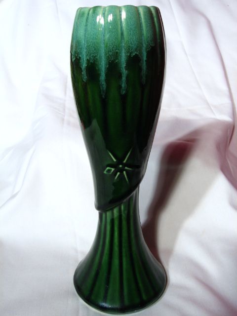 Green McCoy Pottery Corinthian Line Vase Green McCoy Pottery Corinthian Line Vase