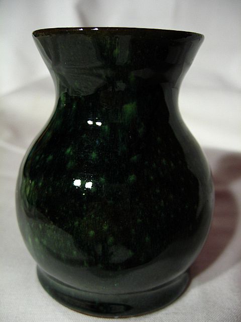 Bermuda Pottery R. Raynor Mini Vase Bermuda Pottery R. Raynor Mini Vase