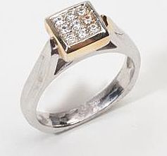 Estate 14 Karat Gold Square Ring Fine Vintage Jewelry Chic Estate 14 Karat Gold Square Ring Fine Vintage Jewelry Chic