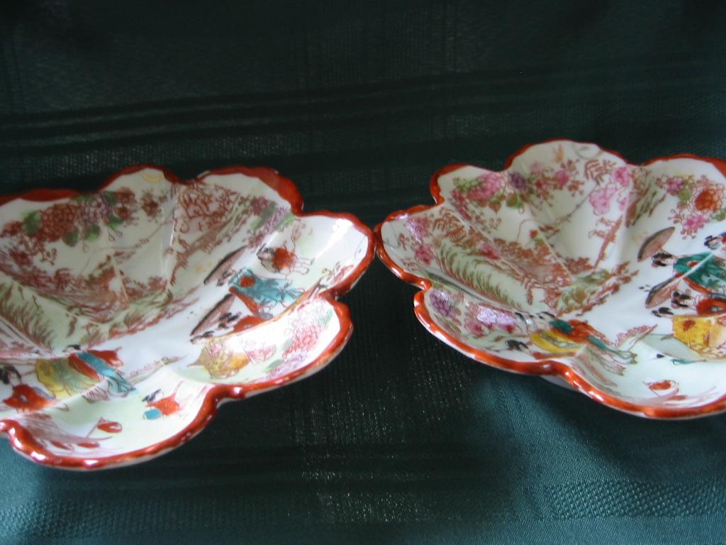 Two Japan Geisha Girl Porcelain Bowls Two Japan Geisha Girl Porcelain Bowls
