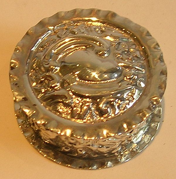 Antique Sterling Silver Pill Box - Birmingham 1902 Antique Sterling Silver Pill Box - Birmingham 1902