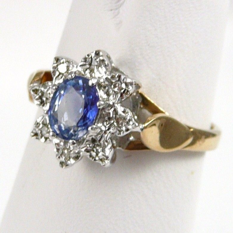 English 9ct Gold Sapphire and Diamond Ring English 9ct Gold Sapphire and Diamond Ring