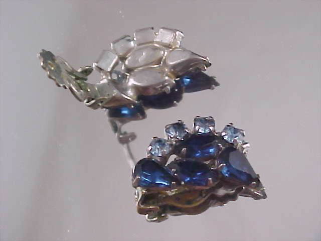 Blue Sapphire & Blue Topaz Rhinestone Silver Plate Clip Earrings Blue Sapphire & Blue Topaz Rhinestone Silver Plate Clip Earrings