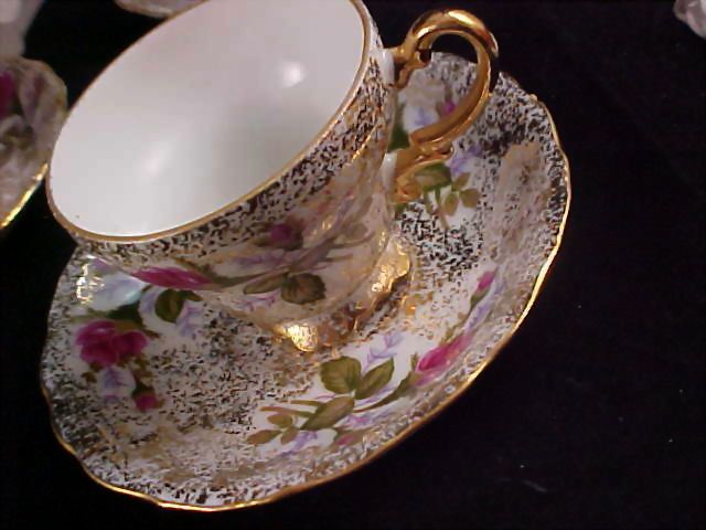 RARE - Set of 6 Cups & Saucers - Hand Painted MOSS ROSE - Gold Sponged RARE - Set of 6 Cups & Saucers - Hand Painted MOSS ROSE - Gold Sponged