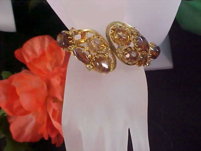 TOPAZ & COGNAC Exquisite Rhinestone Clamper Bangle Bracelet TOPAZ & COGNAC Exquisite Rhinestone Clamper Bangle Bracelet