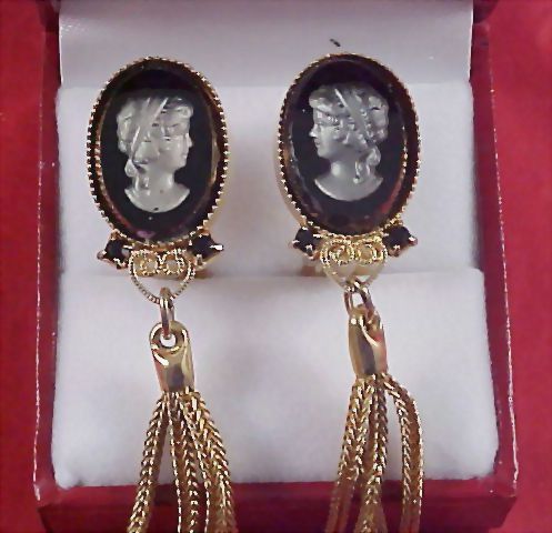 Rare DELIZZA & ELSTER Intaglio Cameo - Grand Parure - 5 Pieces Rare DELIZZA & ELSTER Intaglio Cameo - Grand Parure - 5 Pieces
