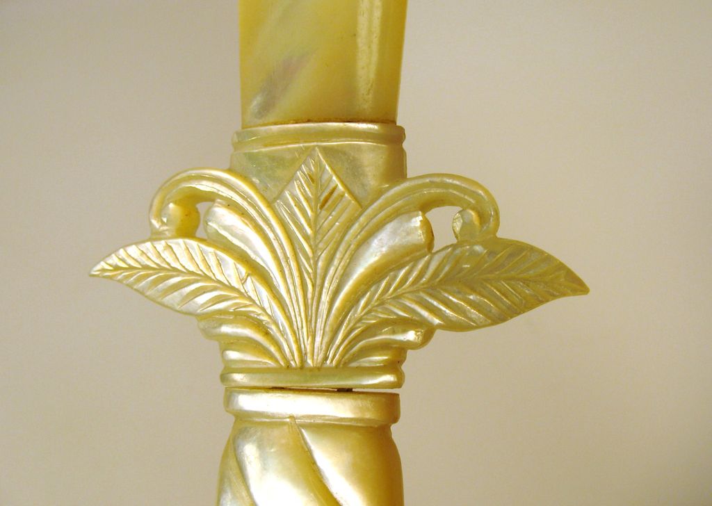 Fantastic Victorian solid carved Mother of pearl page turner knife Fantastic Victorian solid carved Mother of pearl page turner knife