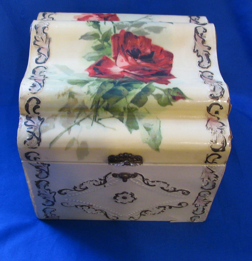 Celluloid Covered Collar and Cuff Box Red Rose Celluloid Covered Collar and Cuff Box Red Rose
