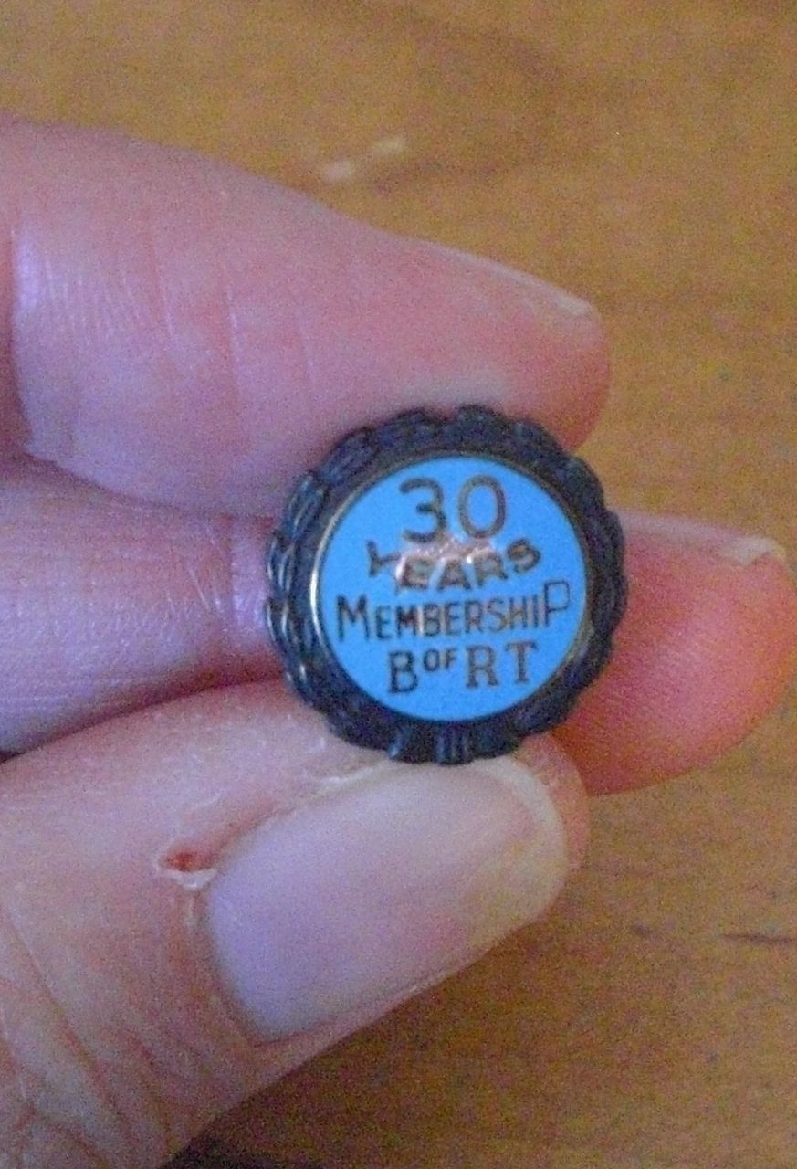 Vintage Brotherhood of Railroad Trainmen 30 Year Anniversary Lapel Pin Vintage Brotherhood of Railroad Trainmen 30 Year Anniversary Lapel Pin