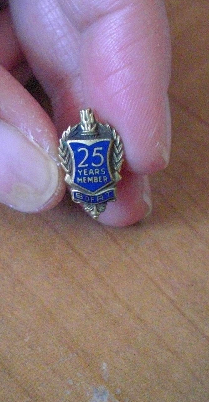 Vintage Brotherhood of Railroad Trainmen 25 Year Anniversary Lapel Pin Vintage Brotherhood of Railroad Trainmen 25 Year Anniversary Lapel Pin