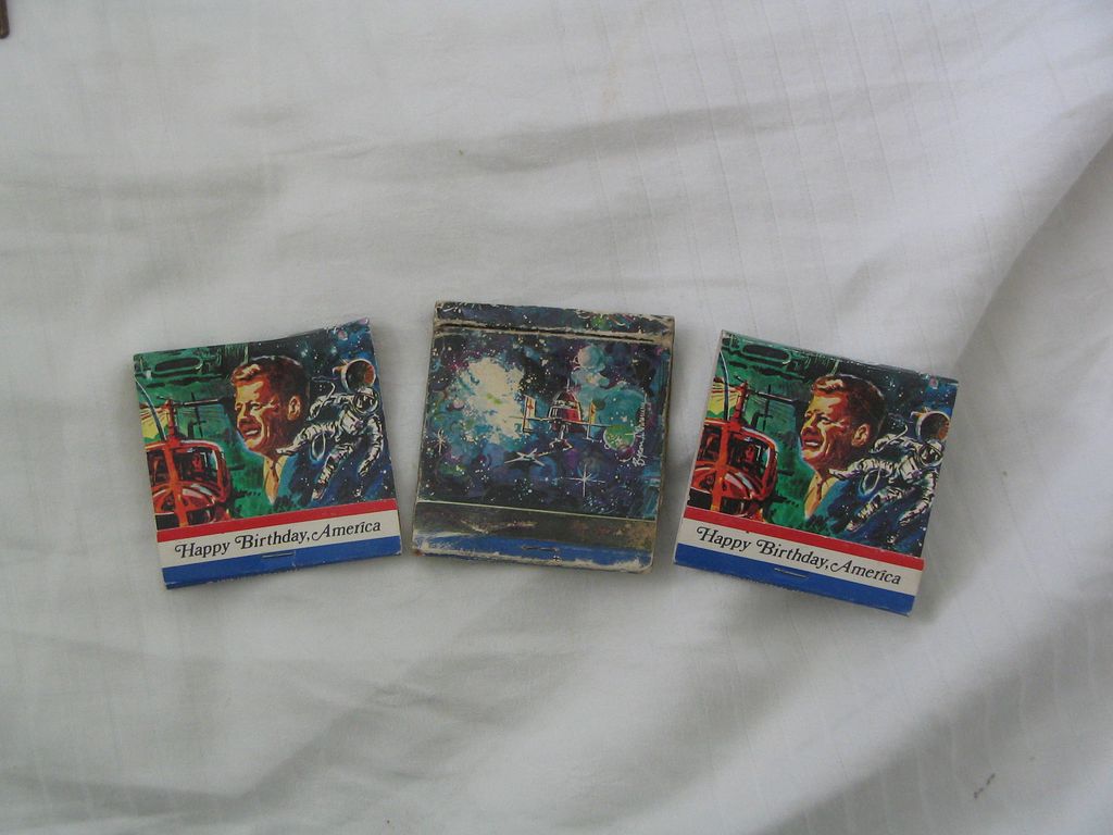 Three US Bicentennial Matchbooks - Kennedy Apollo Three US Bicentennial Matchbooks - Kennedy Apollo