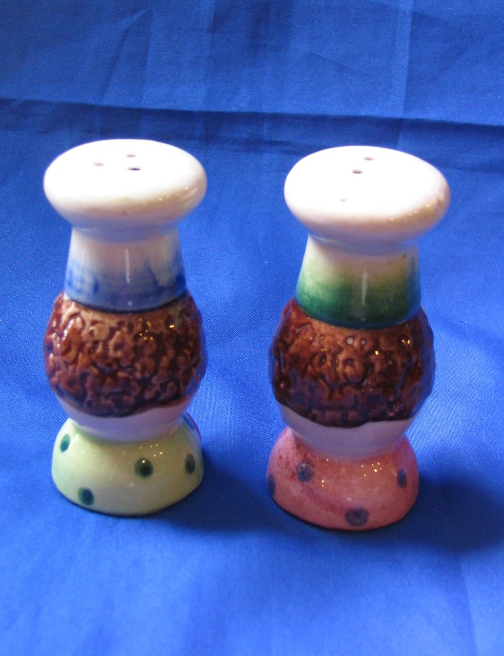 Pair of Cute Chef Salt and Pepper Shakers Pair of Cute Chef Salt and Pepper Shakers