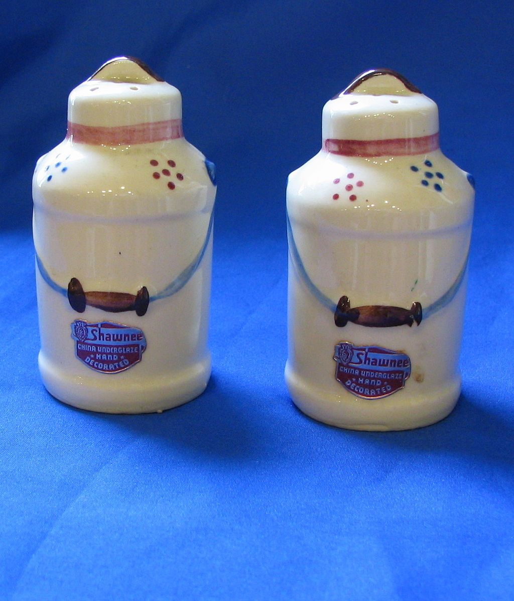 Shawnee Pottery Milk Can Salt and Pepper Shakers Shawnee Pottery Milk Can Salt and Pepper Shakers