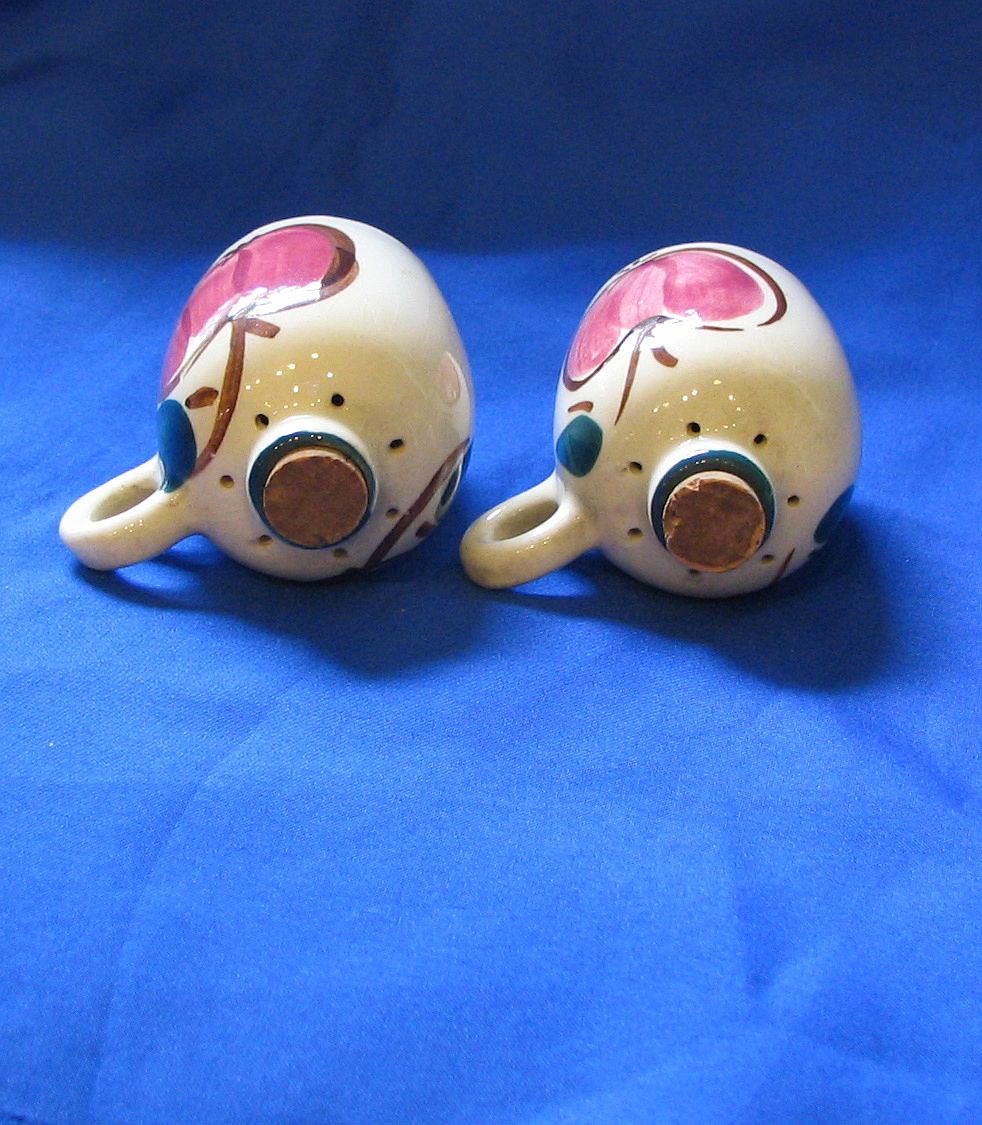 Ceramic Jugs with Fruit Salt and Pepper Shakers Ceramic Jugs with Fruit Salt and Pepper Shakers