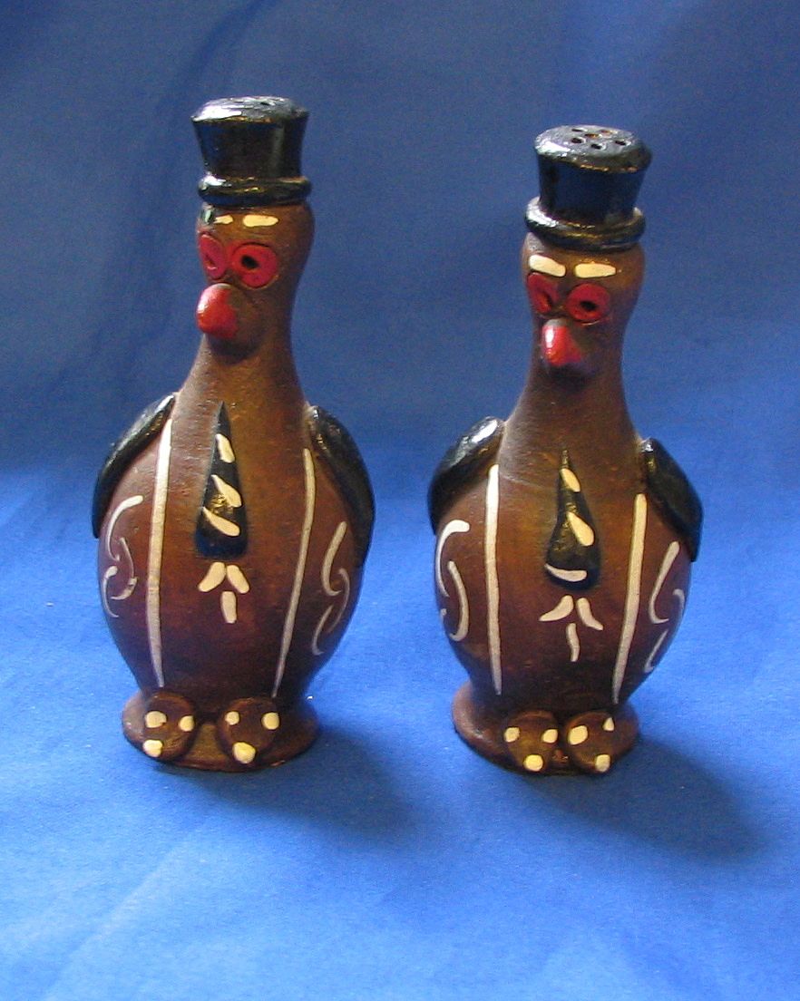 Molded Stylized Birds Salt and Pepper Shakers Molded Stylized Birds Salt and Pepper Shakers