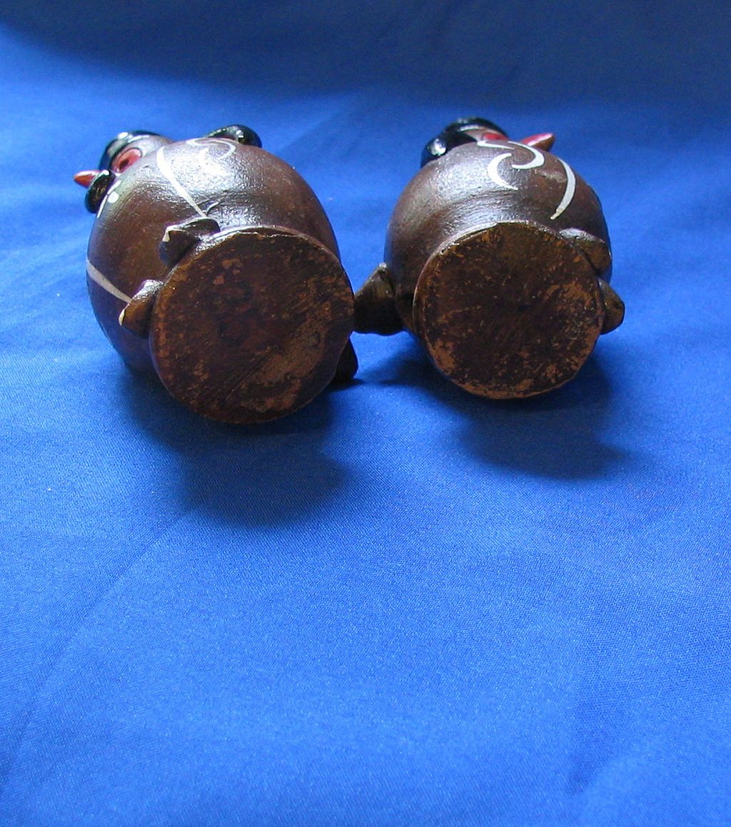 Molded Stylized Birds Salt and Pepper Shakers Molded Stylized Birds Salt and Pepper Shakers