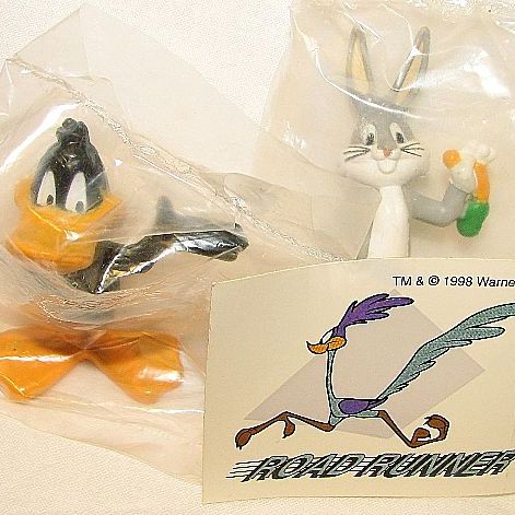 1998 Daffy Duck, Bugs Bunny Figures with Road Runner Sticker 1998 Daffy Duck, Bugs Bunny Figures with Road Runner Sticker