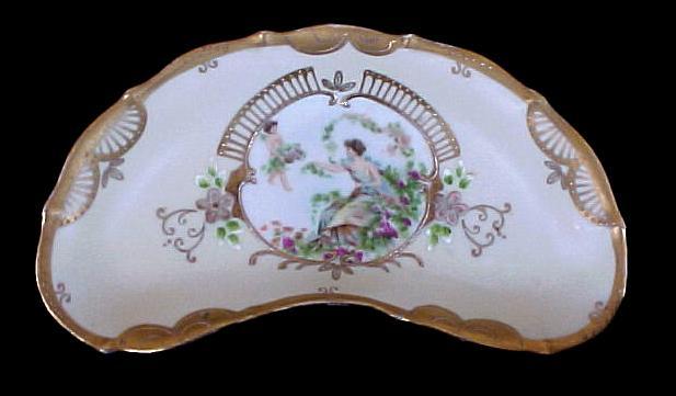 Hand Painted Bone Dish Scalloped Edge Hand Painted Bone Dish Scalloped Edge