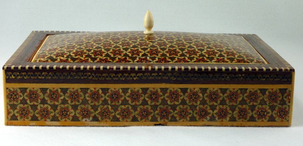 Mosaic Persian Middle Eastern Box & Cover Mosaic Persian Middle Eastern Box & Cover