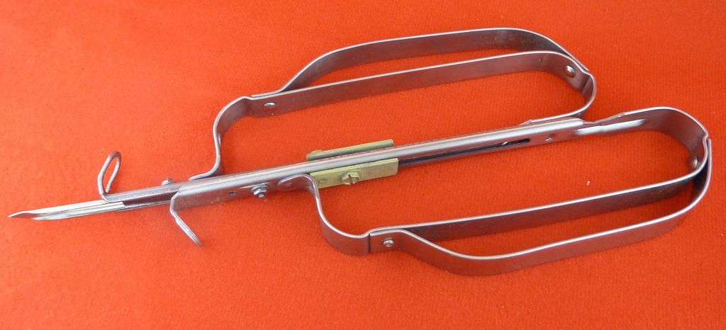 Women Day Magazine 1940 Rug Hook / Original Box Women Day Magazine 1940 Rug Hook / Original Box