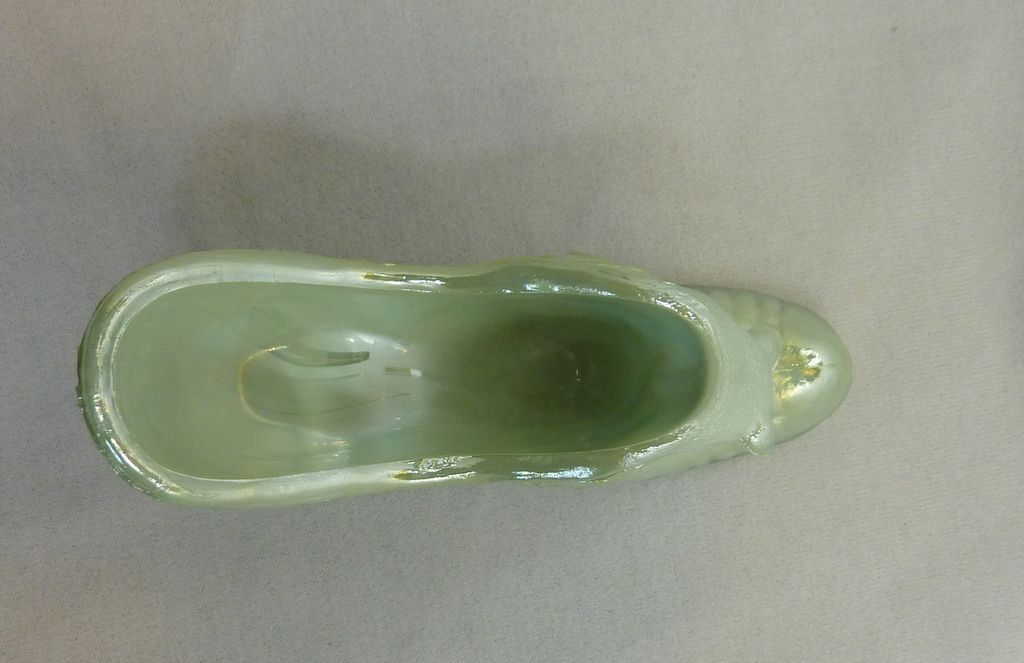 Boyd Sea Green Opaque Cat Head Glass Shoe Slipper Boyd Sea Green Opaque Cat Head Glass Shoe Slipper