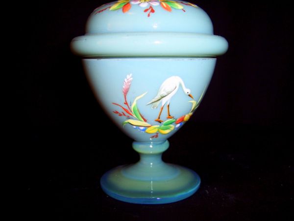 Antique opaque glass box powder box powder dish Swansdown powder puff Antique opaque glass box powder box powder dish Swansdown powder puff