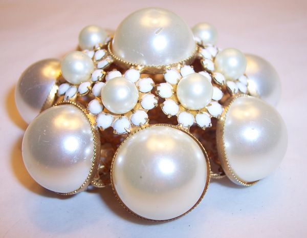 Vintage costume jewelry huge cabochons brooch Vintage costume jewelry huge cabochons brooch
